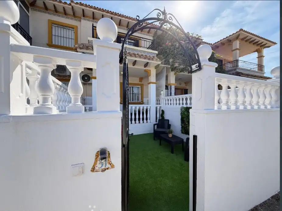 Terrassa de Casa o xalet en venda en Orihuela amb Aire condicionat, Calefacció i Terrassa