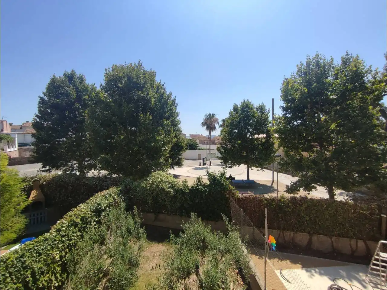 Vista exterior de Casa o xalet en venda en La Granada amb Aire condicionat, Calefacció i Jardí privat