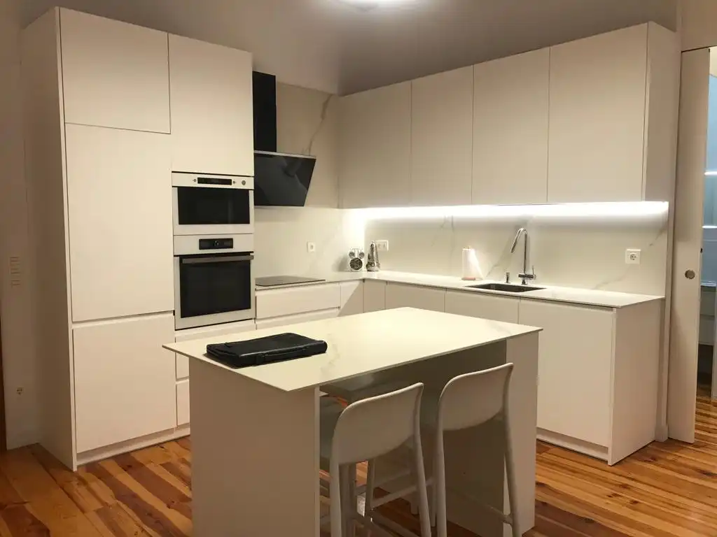 Cocina de Apartamento de alquiler en  Pamplona / Iruña con Calefacción, Amueblado y Horno