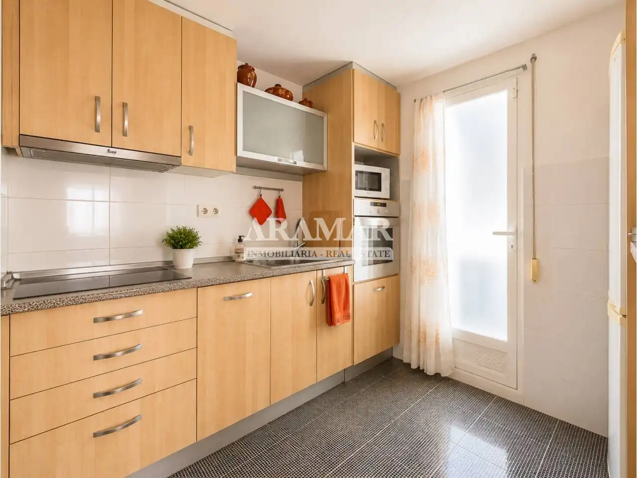Cocina de Piso en venta en Pego con Aire acondicionado, Parquet y Balcón