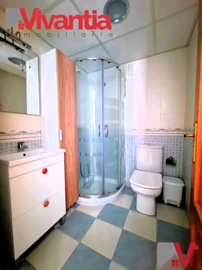 Bathroom of Flat for sale in Lorca  with Air Conditioner, Heating and Terrace