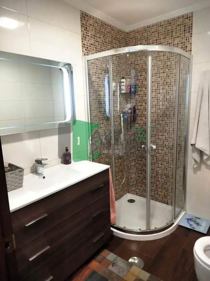 Bathroom of Flat for sale in Ourense Capital   with Heating, Storage room and Balcony