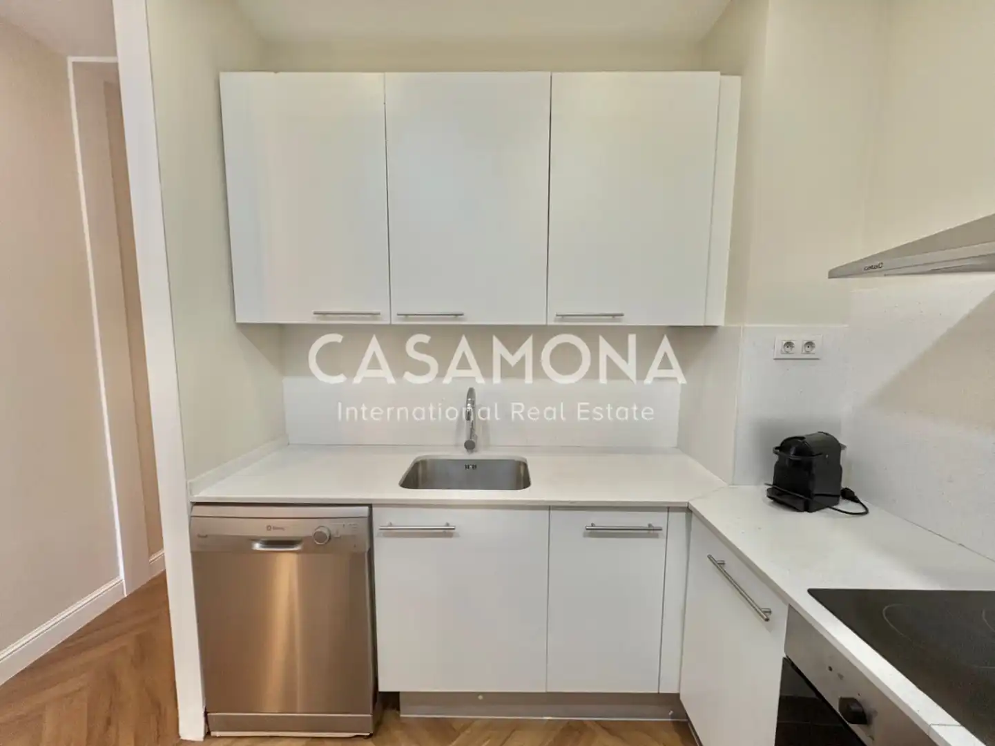 Cuina de Apartament en venda en Barcelona amb Aire condicionat, Calefacció i Terrassa