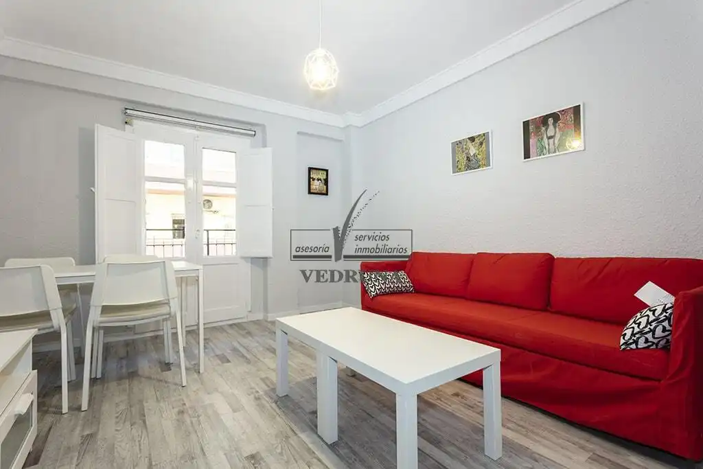 Bedroom of Flat for rent in Zaragoza  with Heating, Oven and Washing machine