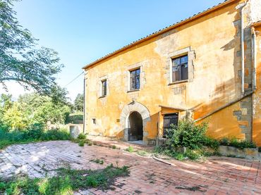 Country house for sale in Breda