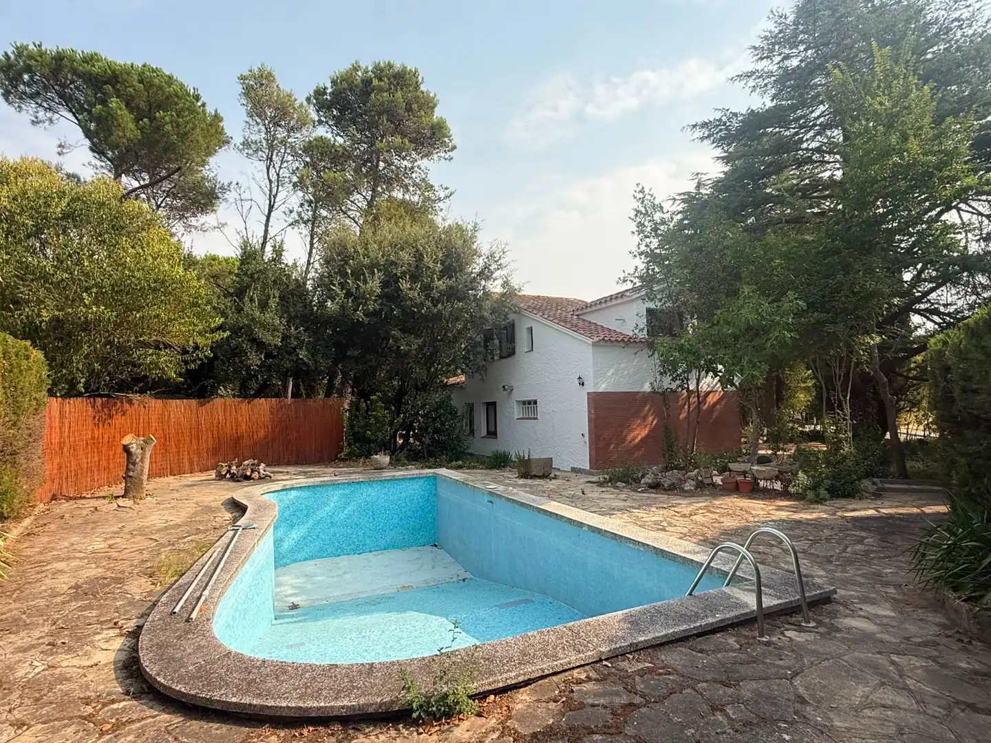 Swimming pool of Houses for rent in Begues  with Heating, Private garden and Parquet flooring