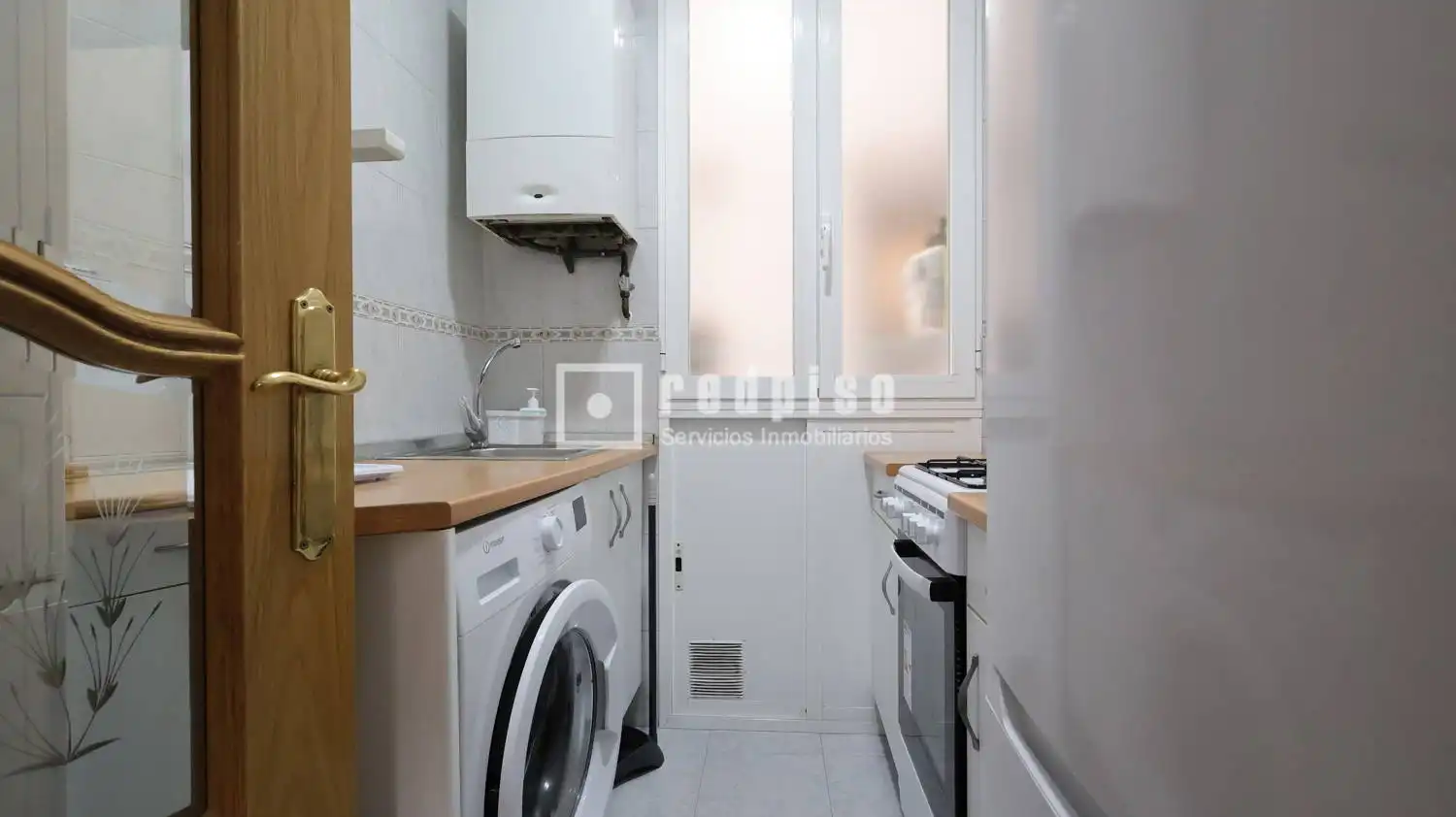 Cocina de Piso de alquiler en Madrid con Calefacción y Amueblado