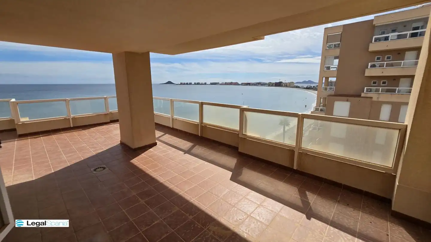 Terraza de Apartamento en venta en La Manga del Mar Menor con Aire acondicionado, Calefacción y Jardín privado