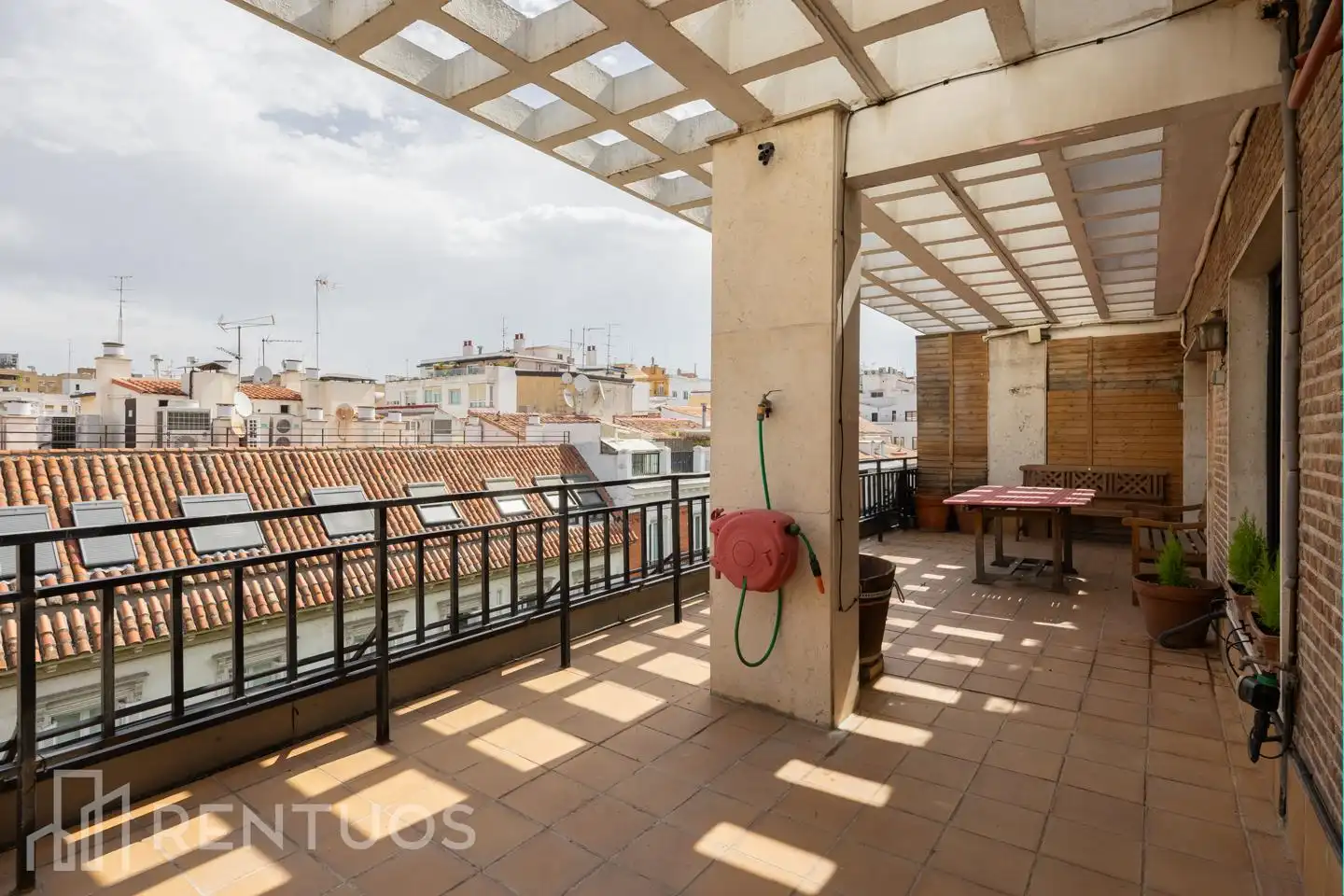 Terrasse von Dachboden zur Miete in Madrid mit Klimaanlage, Parkett und Terrasse
