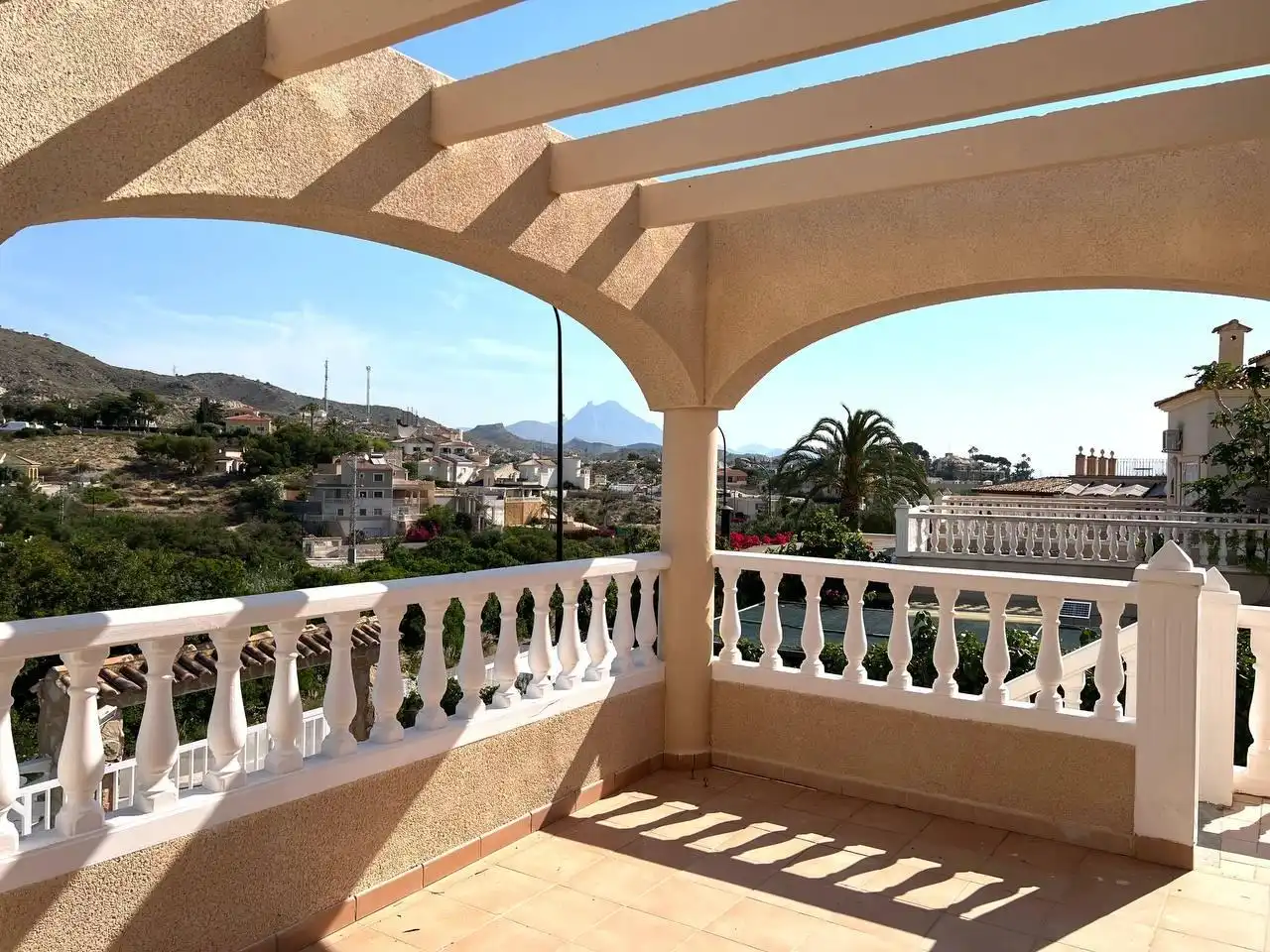 Terraza de Casa o chalet en venta en El Campello con Aire acondicionado, Calefacción y Jardín privado