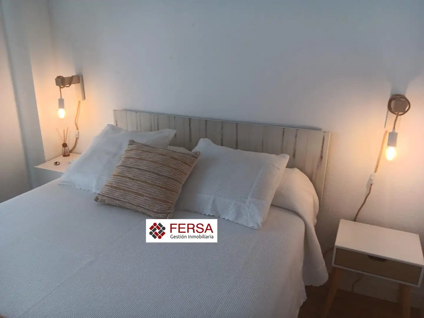 Dormitori de Pis de lloguer en El Puerto de Santa María amb Aire condicionat, Jardí privat i Terrassa