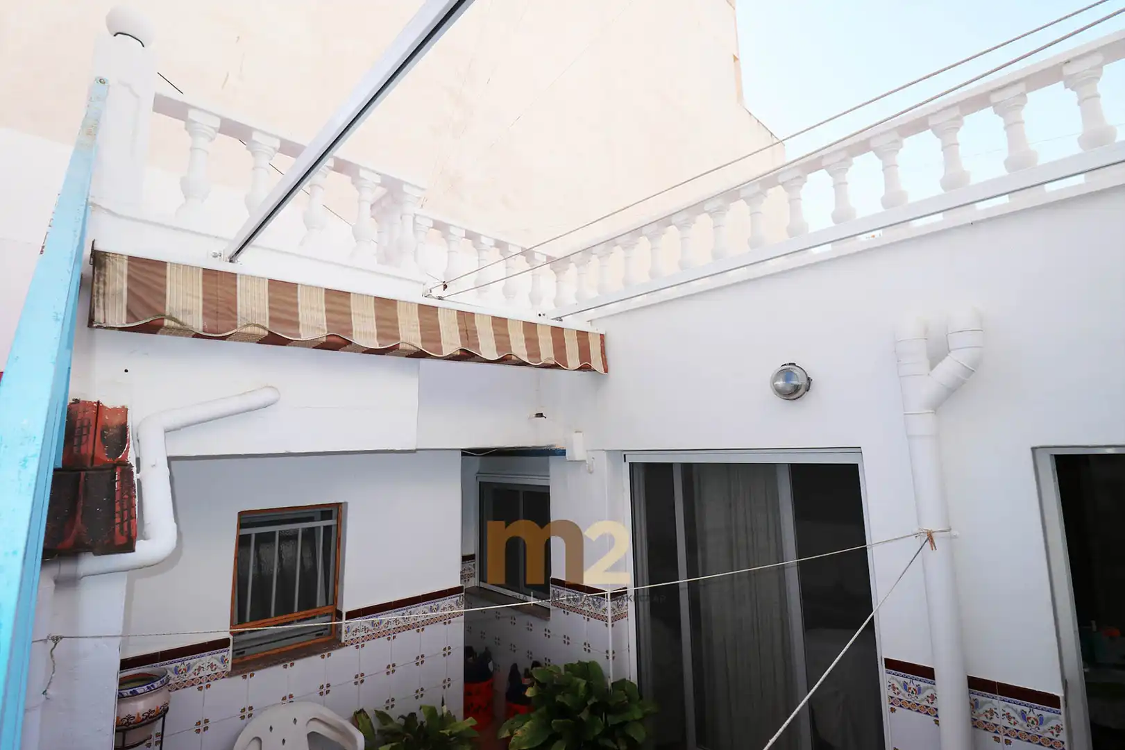Außenansicht von Einfamilien-Reihenhaus zur Miete in Guardamar del Segura mit Klimaanlage, Heizung und Möbliert