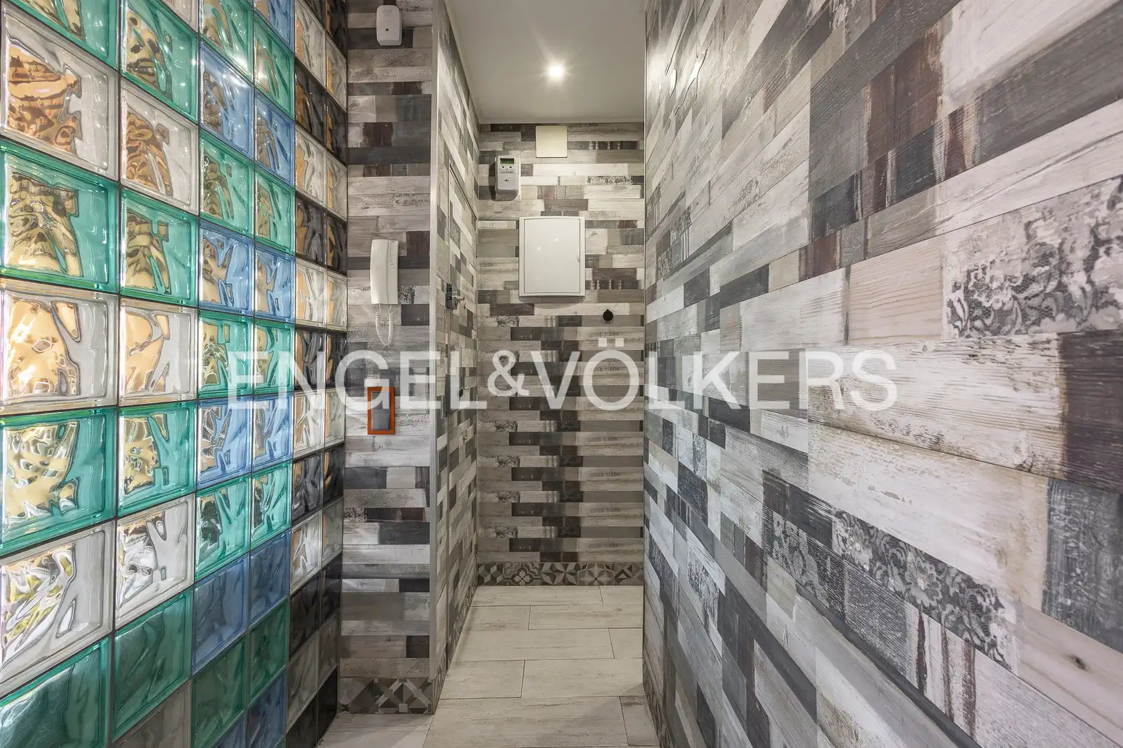 Bathroom of Flat for sale in El Prat de Llobregat  with Air Conditioner and Heating