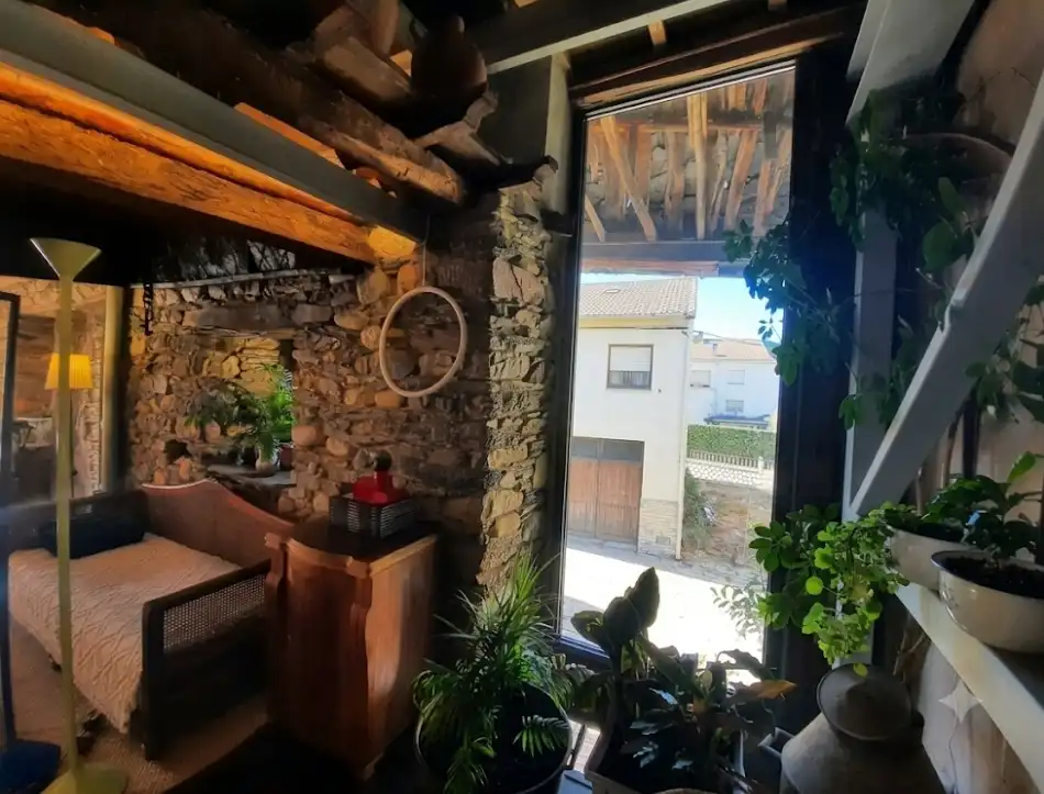 Country homes for sale in Cacabelos  with Furnished, Balcony and Internet