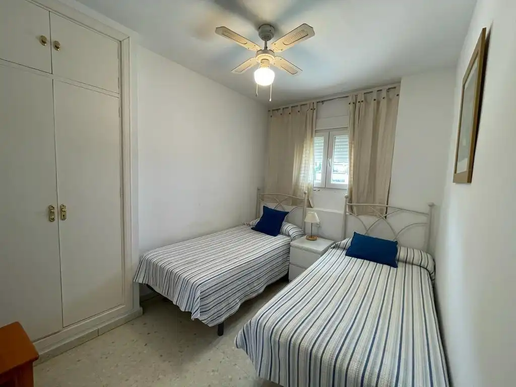 Bedroom of Flat for rent in El Puerto de Santa María  with Terrace and Alarm