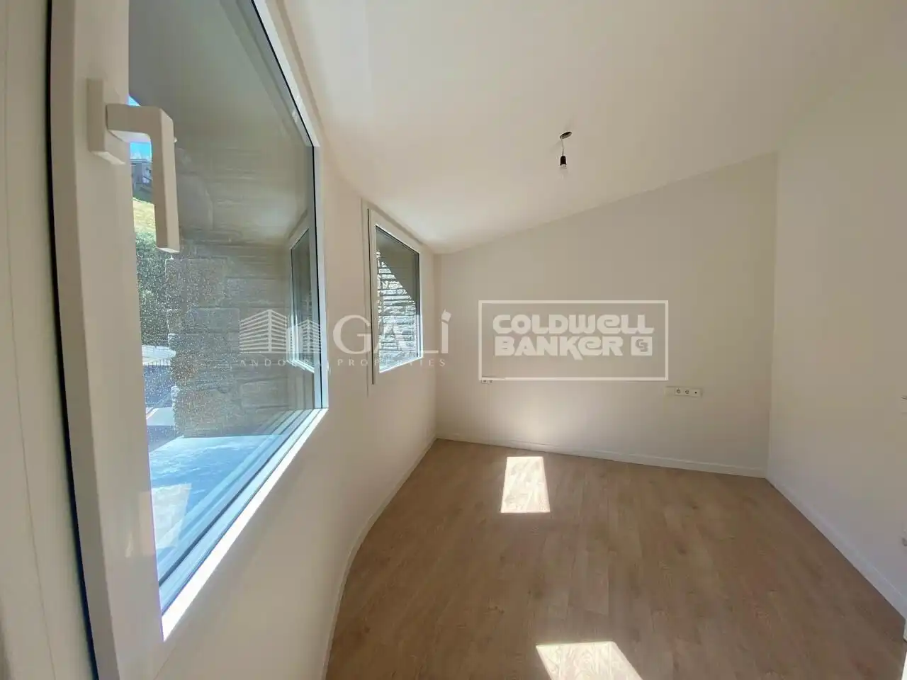 Ático de alquiler en Canillo con Calefacción, Jardín privado y Terraza