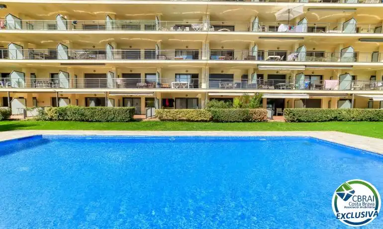 Apartament amb piscina en venda a Passeig Marítim, imagen 26