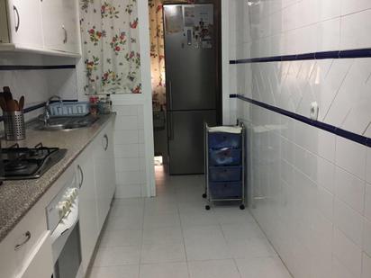 Kitchen of Flat for sale in Algeciras  with Storage room