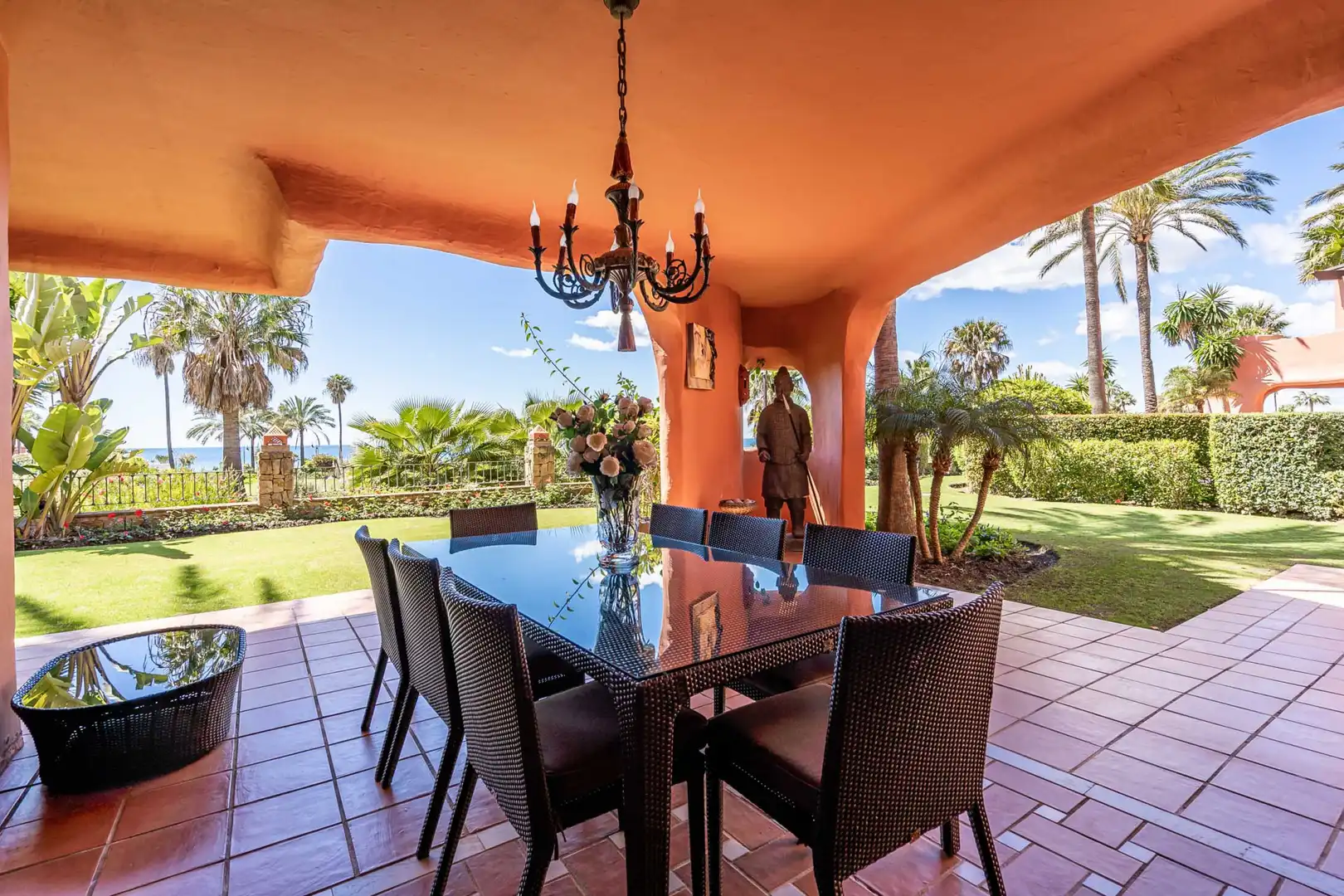 Terrasse von Maisonette zum Verkauf in Estepona mit Klimaanlage, Terrasse und Schwimmbad