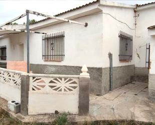 Exterior view of House or chalet for sale in Villar de Cañas  with Terrace