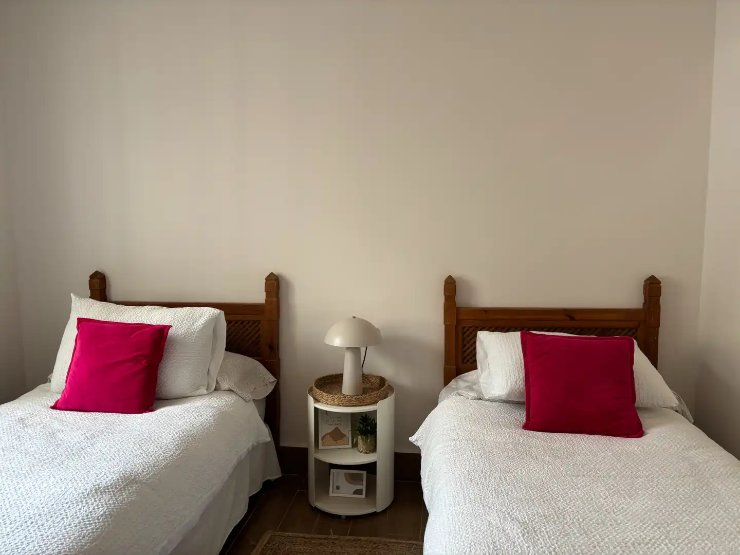 Detached homes for rent in Paseo de la Chirina, Islantilla Golf