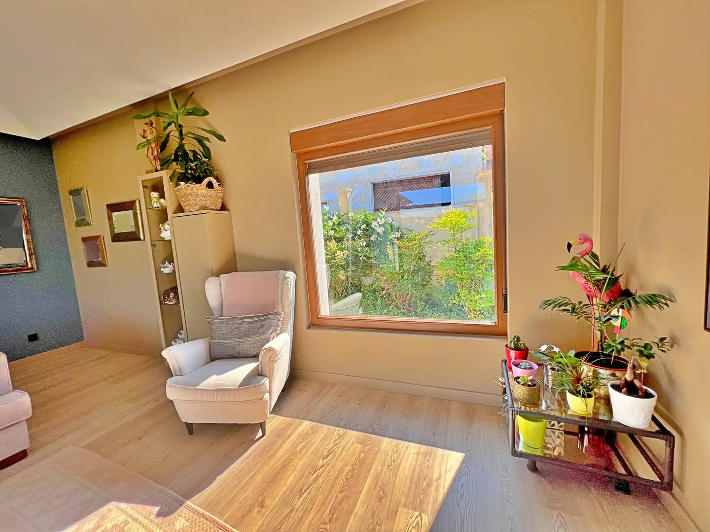Sala de estar de Casa o chalet en venta en Lugo con Aire acondicionado, Calefacción y Jardín privado