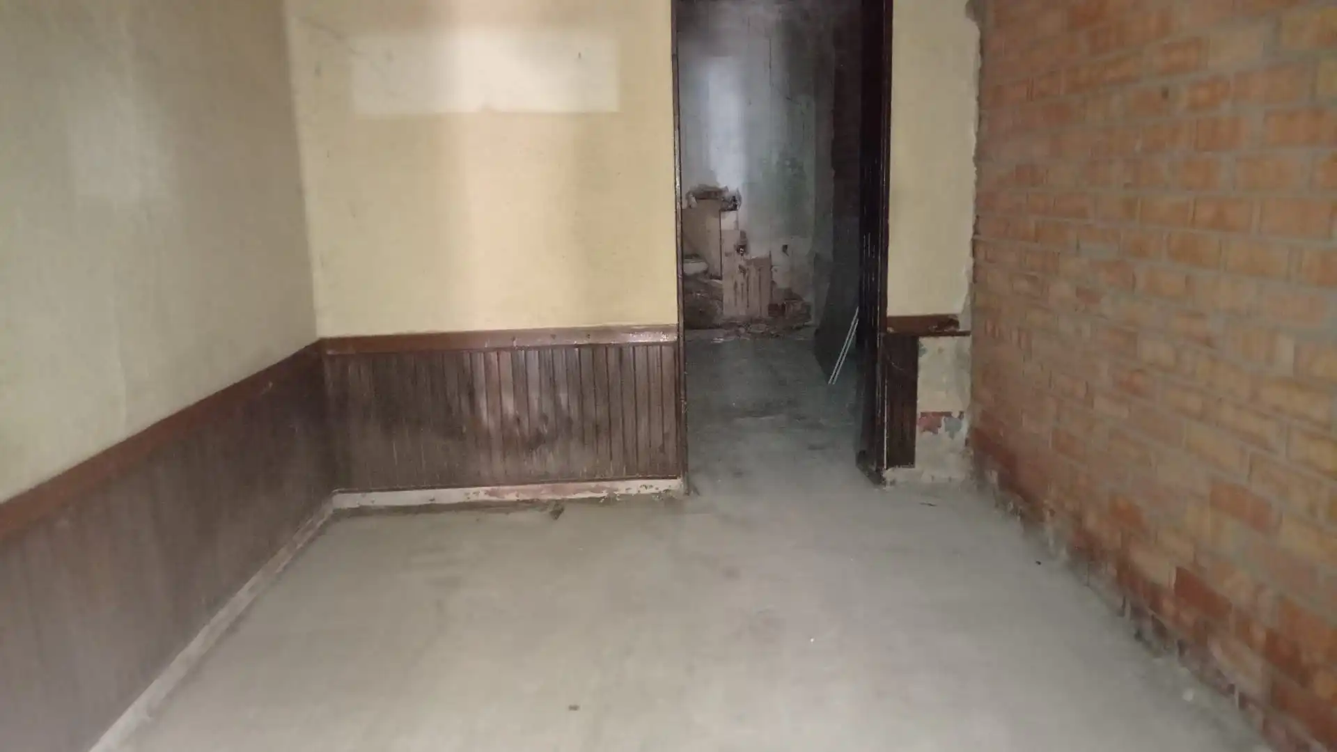Local comercial en venda a Monzón, imagen 3