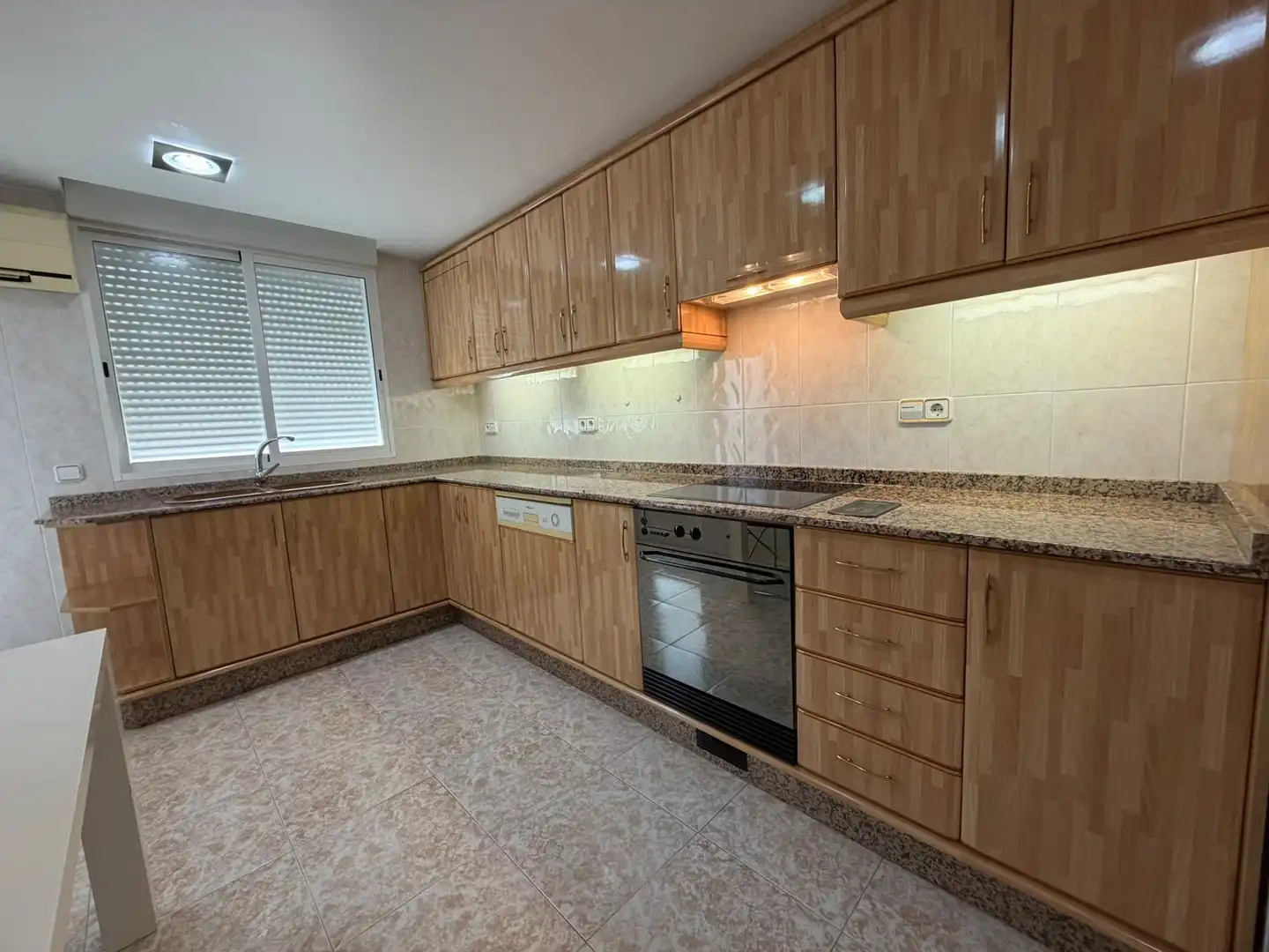 Cocina de Piso de alquiler en Catarroja con Trastero