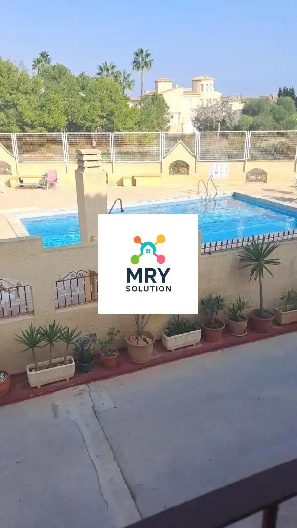 Piscina de Casa o xalet en venda en Orihuela