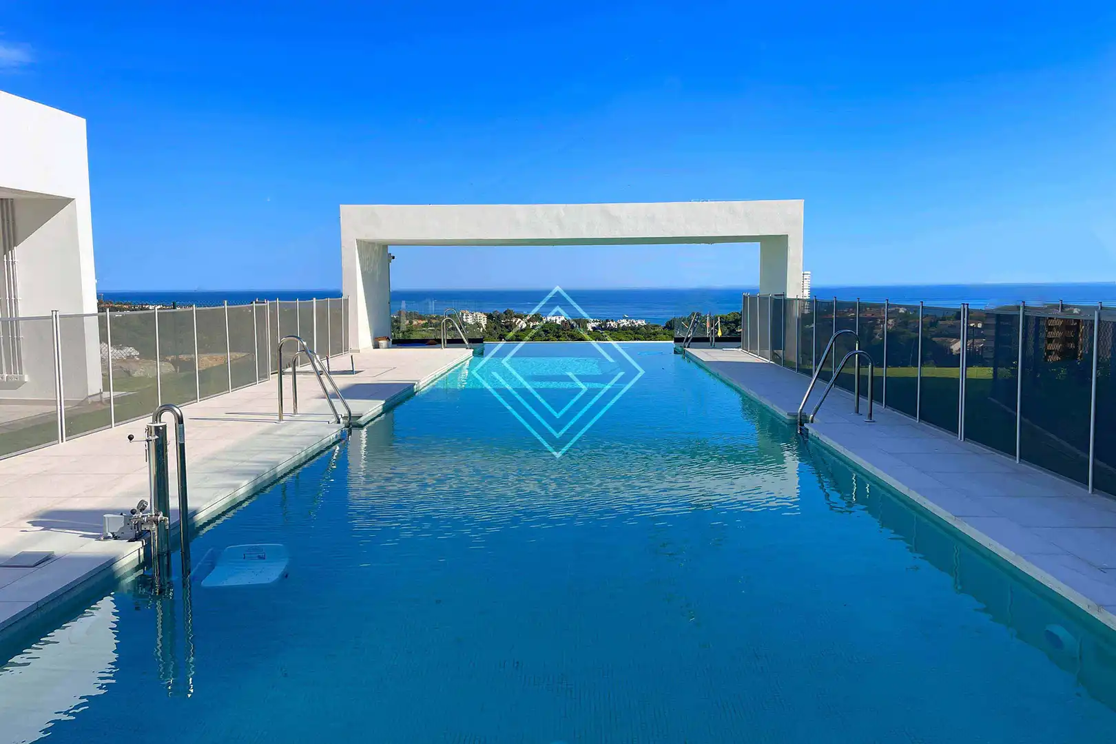 Chalet con piscina en venta en Río Real - Los Monteros, imagen 33