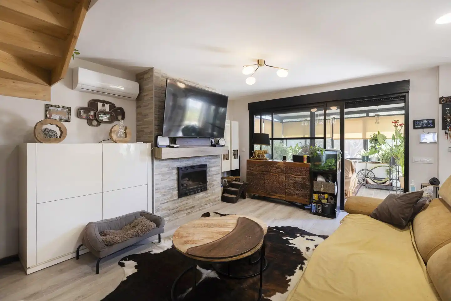 Sala de estar de Casa adosada en venta en L'Eliana con Aire acondicionado y Jardín privado