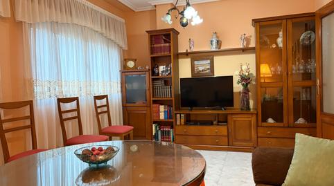 Foto 3 de Pis en venda a Plaza del Olivar, Miralvalle - Av. Virgen del Puerto - La Data, Cáceres