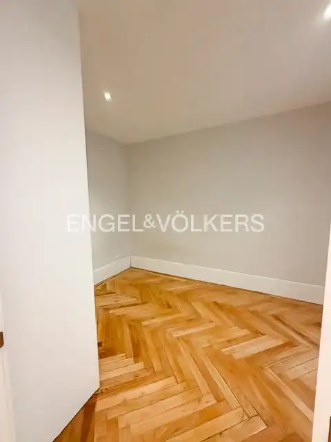 Habitación de Piso de alquiler en Madrid con Aire acondicionado, Calefacción y Parquet