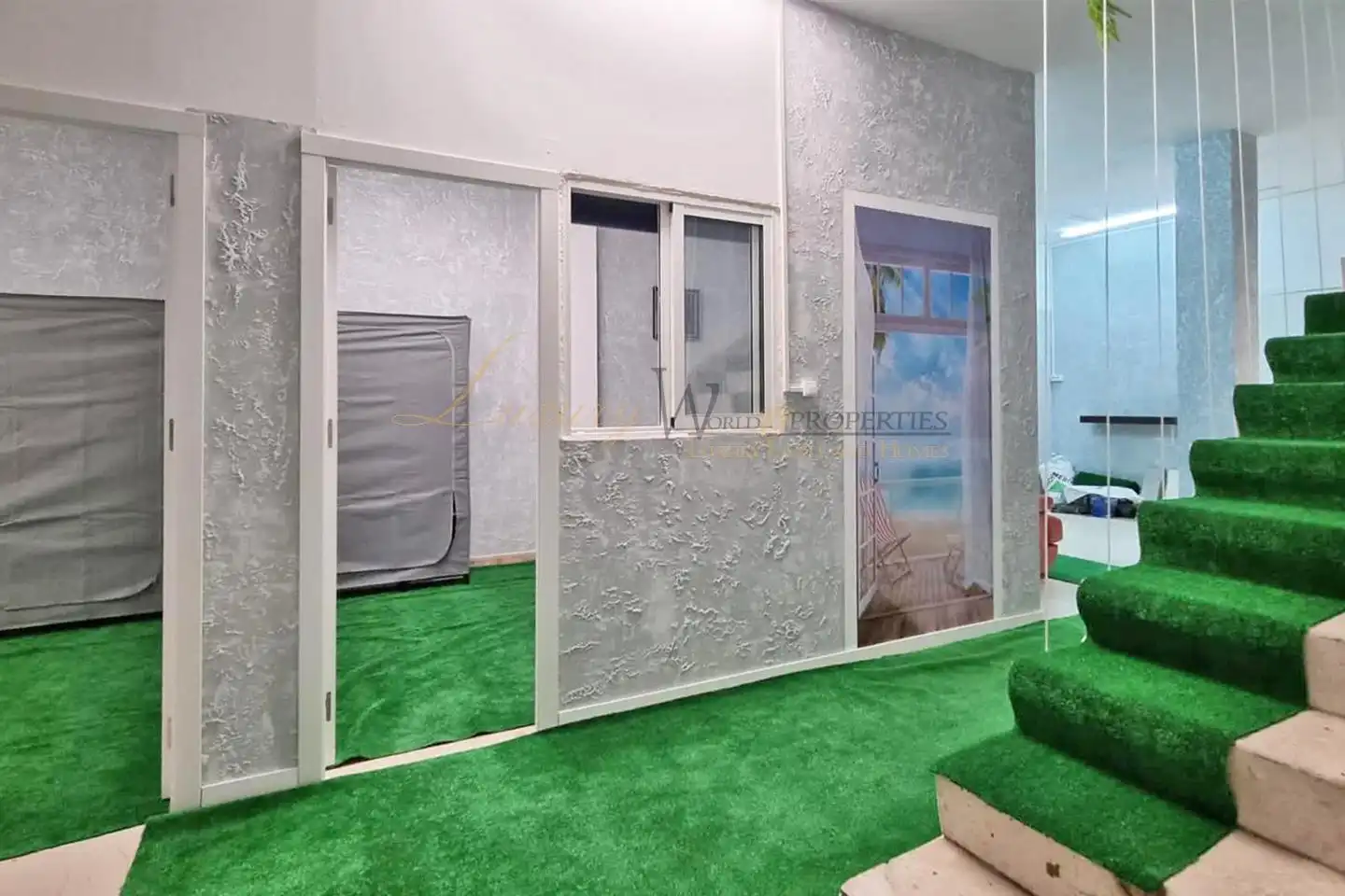Commercial properties for sale in Arona  with Air Conditioner and Furnished