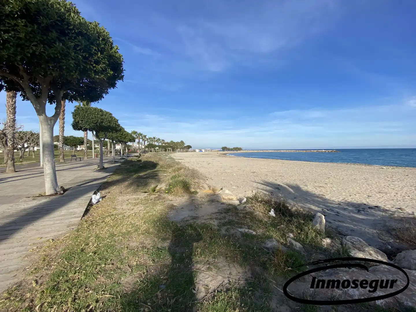 Vista exterior de Casa o xalet en venda en Cambrils amb Aire condicionat, Calefacció i Jardí privat