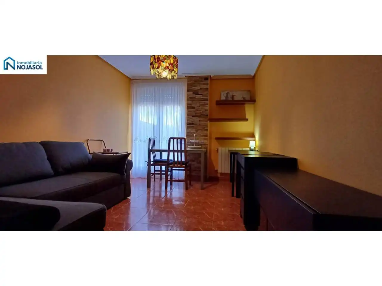 Sala d'estar de Apartament de lloguer en Arnuero amb Calefacció, Terrassa i Moblat