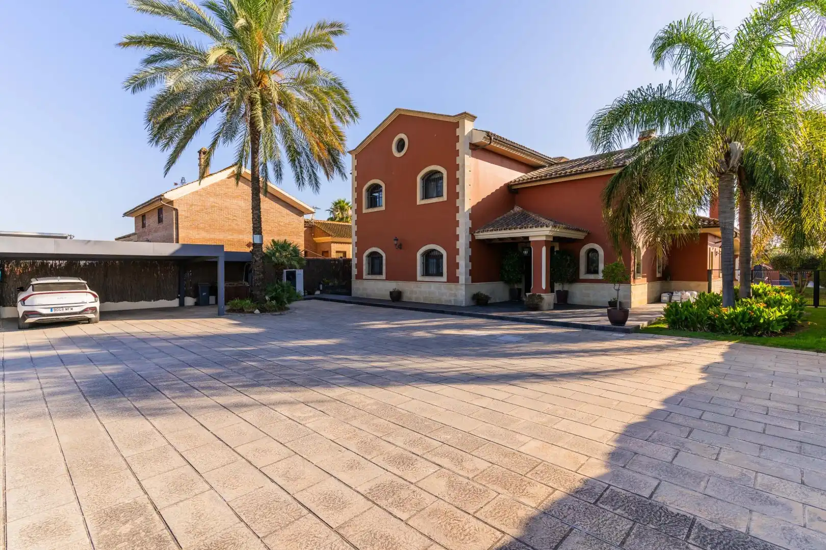Houses for sale in Caballero Bonald - San José Obrero - Guadalcacín