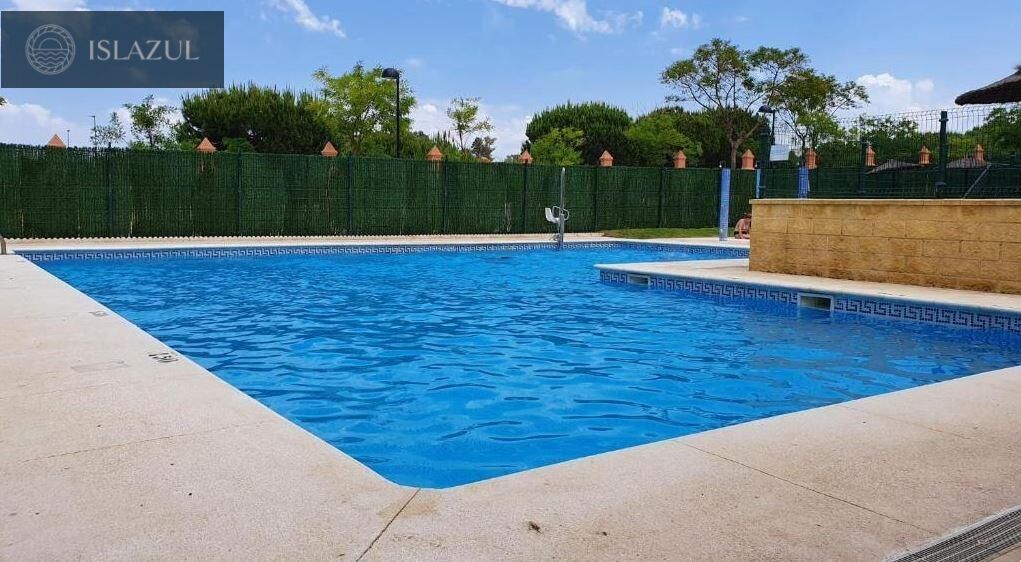 Piscina de Apartament en venda en Islantilla amb Jardí privat, Terrassa i Balcó