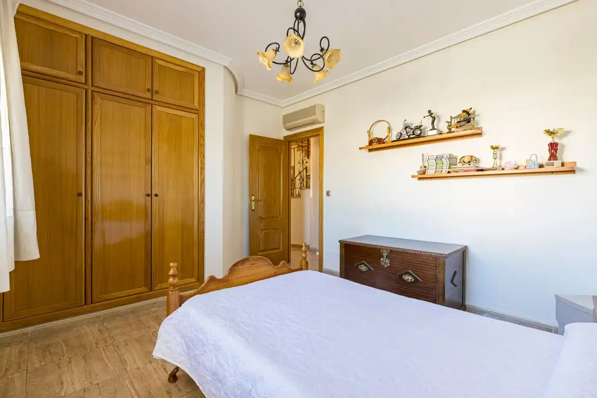 Habitación de Casa o chalet en venta en Alguazas con Aire acondicionado, Calefacción y Jardín privado