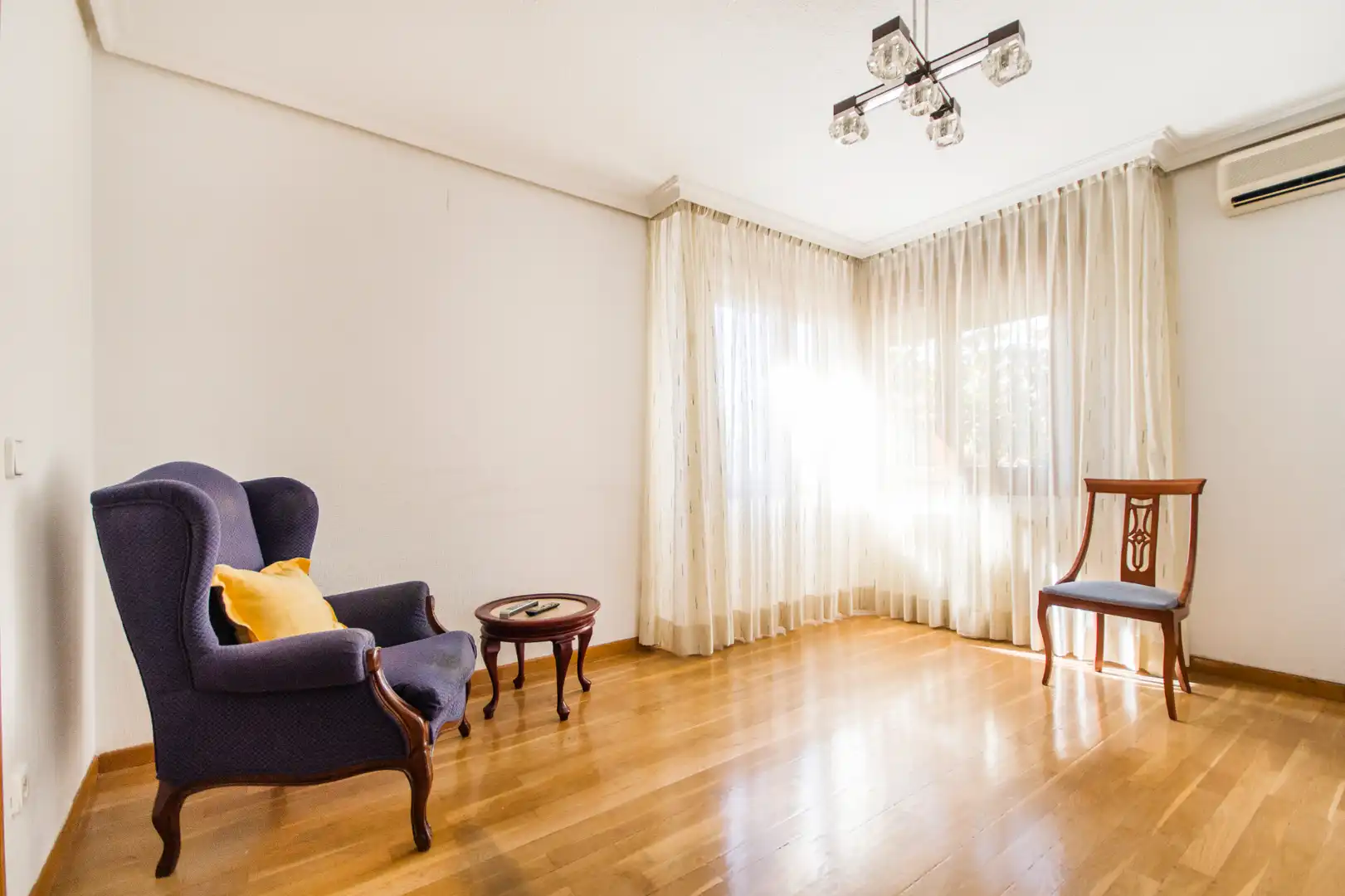 Sala d'estar de Casa adosada en venda en Getafe amb Aire condicionat, Calefacció i Jardí privat