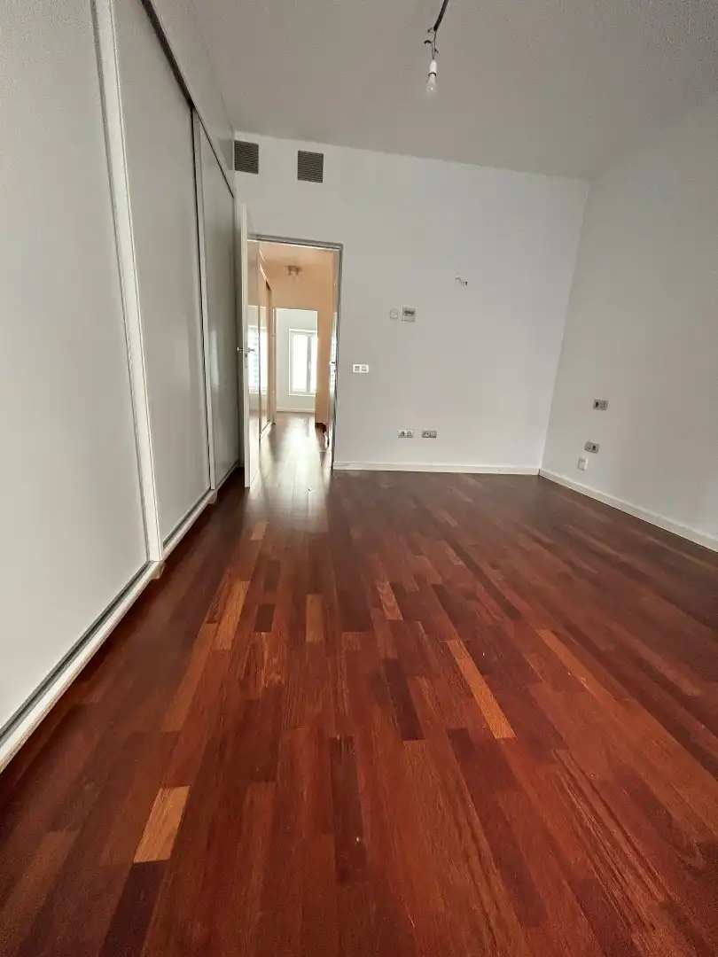 Dúplex de alquiler en Sevilla con Aire acondicionado, Calefacción y Parquet