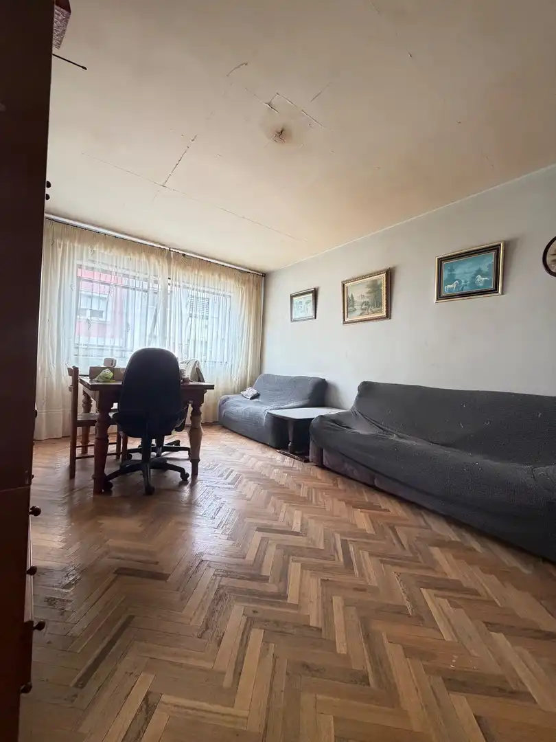Sala d'estar de Pis en venda en A Laracha   amb Calefacció, Traster i Moblat