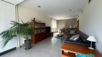 Living room of House or chalet for sale in Vilanova i la Geltrú  with Air Conditioner, Terrace and Balcony