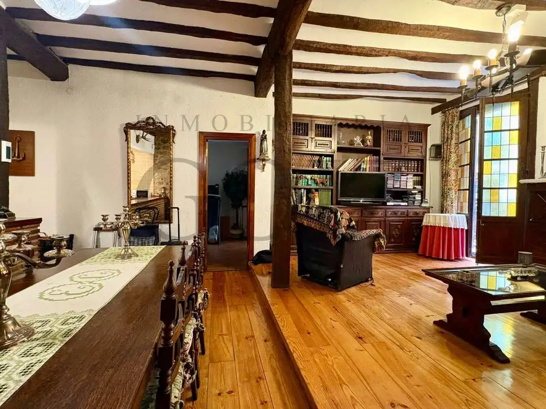 Flat with terrace for sale in Parte Vieja, imagen 3