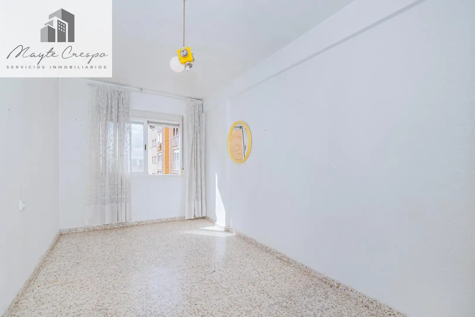 Sala de estar de Piso en venta en Granada con Aire acondicionado y Balcón