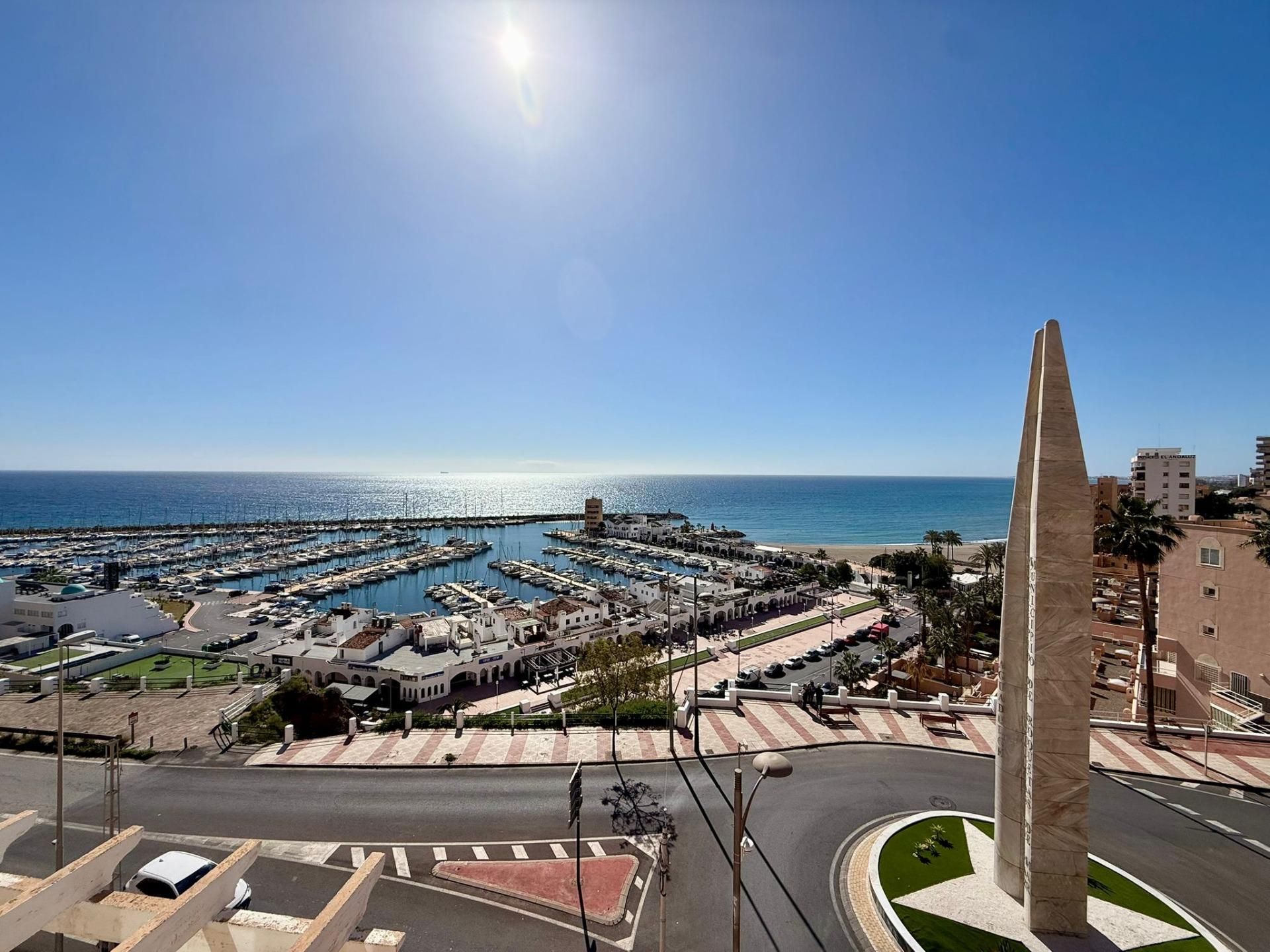 Exterior view of Flat for sale in Roquetas de Mar  with Air Conditioner, Terrace and Community pool