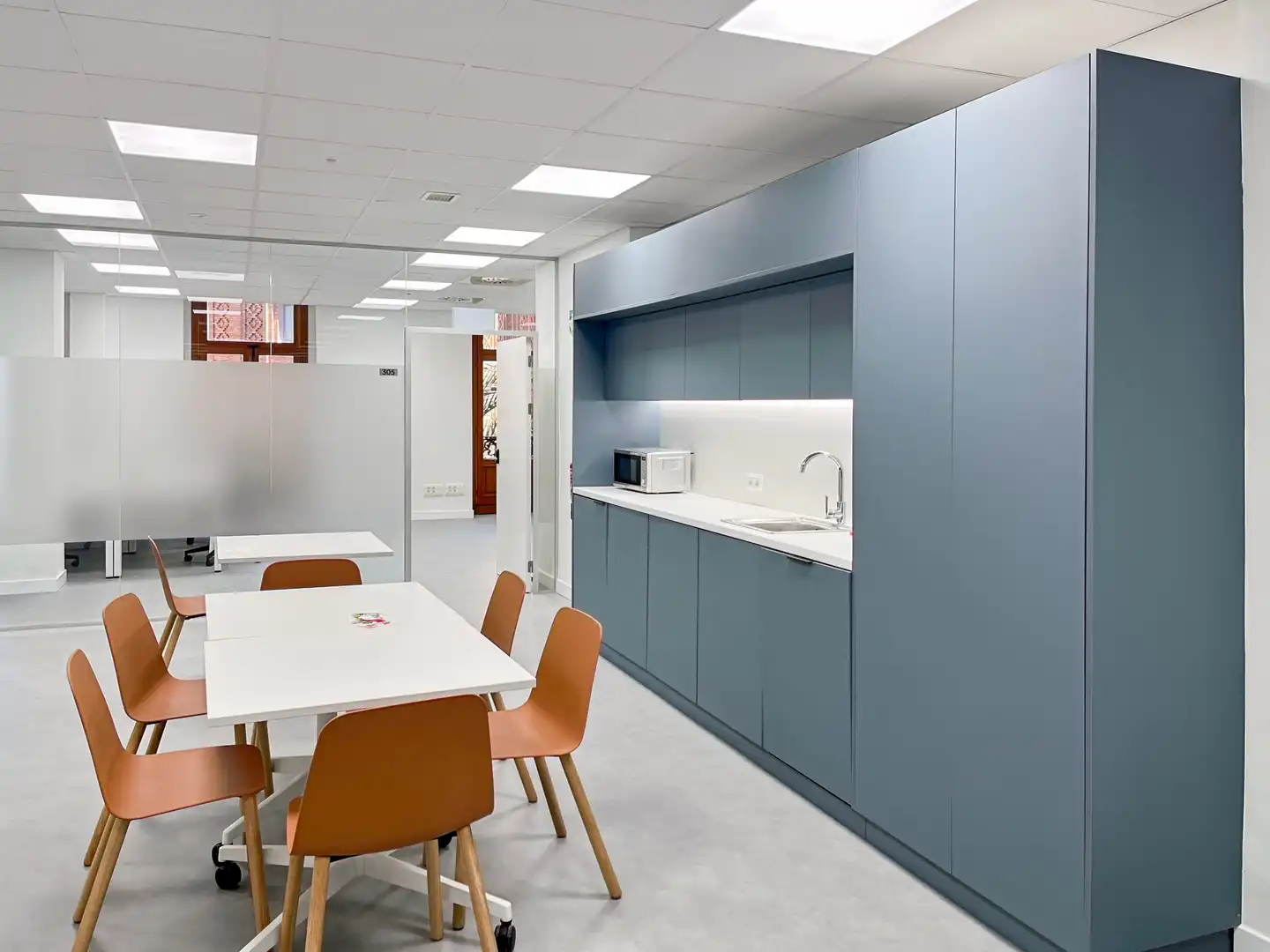 Office for rent in Valencia  with Air Conditioner, Heating and Furnished