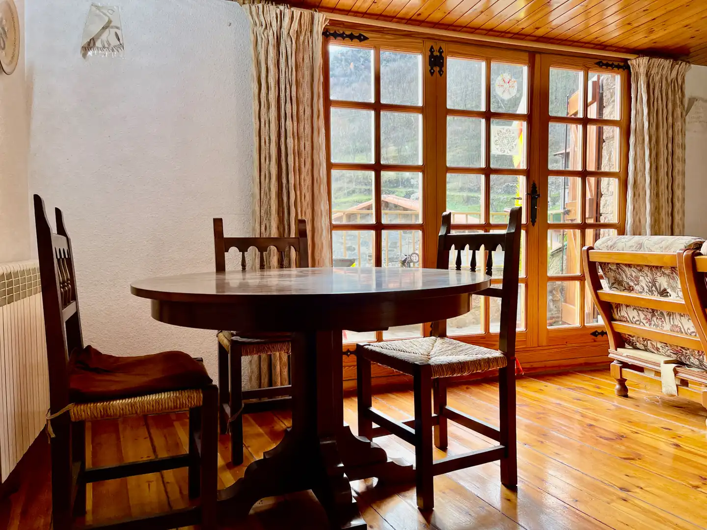 Comedor de Ático en venta en Setcases con Calefacción, Terraza y Amueblado