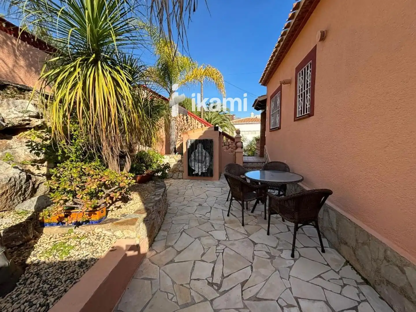 Vista exterior de Casa o xalet en venda en Sanet y Negrals amb Aire condicionat, Calefacció i Terrassa