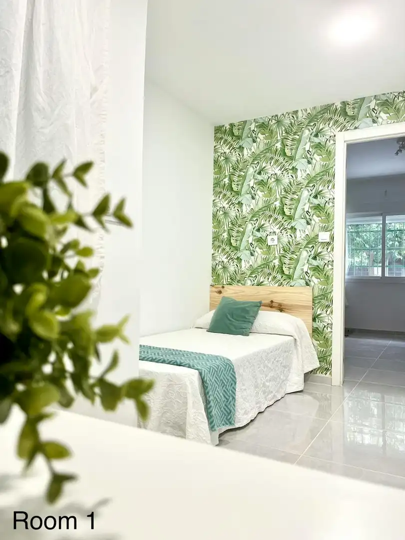 Habitación de Piso para compartir en Sevilla con Aire acondicionado, Amueblado y Lavadora